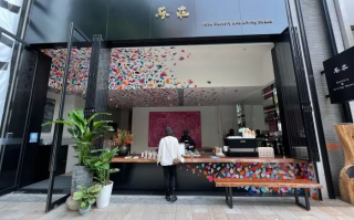 想开一家让人一眼就爱上的服装店吗