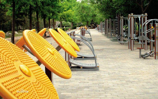 你是不是也正在为装修发愁？预算有限却想装出高级感？水电隐蔽工程到底能不能省？地板还是地砖更划算？别急，今天这篇干货，专治各种装修“选择困难症”，帮你把每一分钱都花在刀刃上！